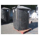 500 GAL PLASTIC WATER TANK