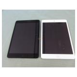 1 LOT W/IPADS