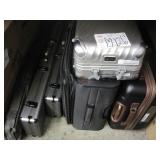 (3) RIFFLE CASES & (3) LUGGAGE BAGS
