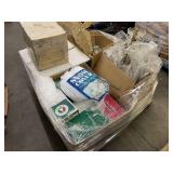 (1) PALLET OF CHRISTMAS DECORATIONS & LIGHT