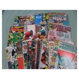 1 LOT W/COMIC BOOKS