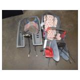2 BABY SEATS