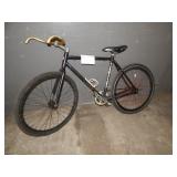 BLACK FIXIE BIKE
