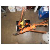 1 LOT OF RIDGID HEDGE TRIMMERS & DEWALT BLOWER