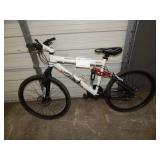 GENESIS MOUNTAIN BIKE