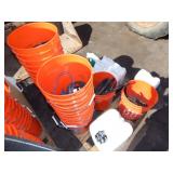 1 PALLET OF 5 GALLON BUCKETS & GROW NUTRIENTS