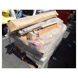 PALLET OF FLUORESCENT LIGHTS AND LIGHT FIXTURES