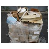 ONE PALLET OF ASSORTED LIGHT BULBS & LIGHT FIXTURE