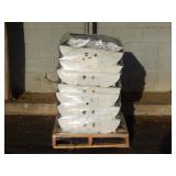 PALLET OF APPROXIMATELY 7 LIGHT FIXTURES &