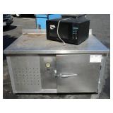 TRAULSEN COMMERCIAL REFRIGERATOR RUC 1-32WSC