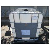 TOTE TANK APPROXIMATELY 1,000 GAL,  WAY FORKLIFT E