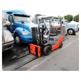 TOYOTA 8FGCU20 FORKLIFT 3,000 LIFT CAPACITY & SIDE