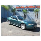 2001 FORD MUSTANG