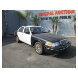 2004 FORD  CROWN VICTORIA
