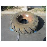 TRACTOR TIRE 15.5-25