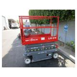 2016 SKY JACK SJIII 3219 19FT ELECTRIC SCISSOR LIF