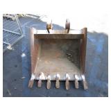 36" BACKHOE BUCKET ATTACHMENT