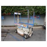 MARKLIFT SCISSOR LIFT