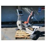 TECHNOGYM RECLINE BIKE EXCITE W/TV