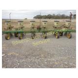 JD 6100 3 pt 6 Row Planter  S#: 011958