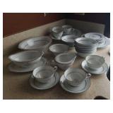 Noritake Dinnerware Approximately 33 Pieces