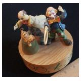 Anri music box plays The Entertainer