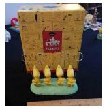 Peanuts: Woodstock picture display