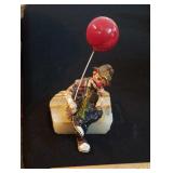 Ron Lee clown figurine with balloon.