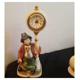 Drunk on a lamppost-Music box clock animated