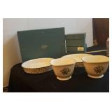 4 Lenox Holiday bowls