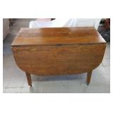 Oak Double drop leaf table