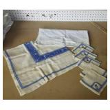 2 Vintage Square Tablecloths With Napkins