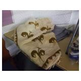 Hand crafted wool rug with pad