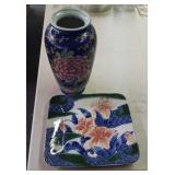Oriental vase & tray