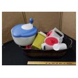 Tupperware & other kitchen items