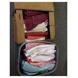 Assorted towels w/ tote