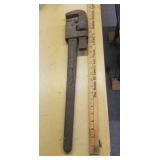 Large pipe wrench