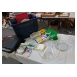 Pyrex mixing bowl, pie plates & kitchen items