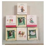 7 Hallmark miniature Peanuts ornaments