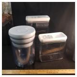 5  Food Storage Canisters