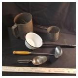 Vintage kitchen items,  5 pieces