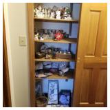 Large group of Christmas & decor items