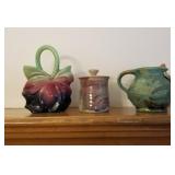 3 pieces of pottery