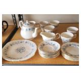 21 pieces English bone china