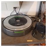 Roombas robot vacuum