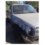 1999 DODGE RAM PICK UP SILVER