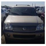 2004 MERCURY MOUNTAINEER SPORTS UTILITY TAN