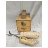 Vintage Esquire shoe valet