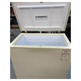 Kenmore Chest Freezer w/lock and Keys