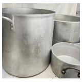 BIG POTS WITH STRAINER
